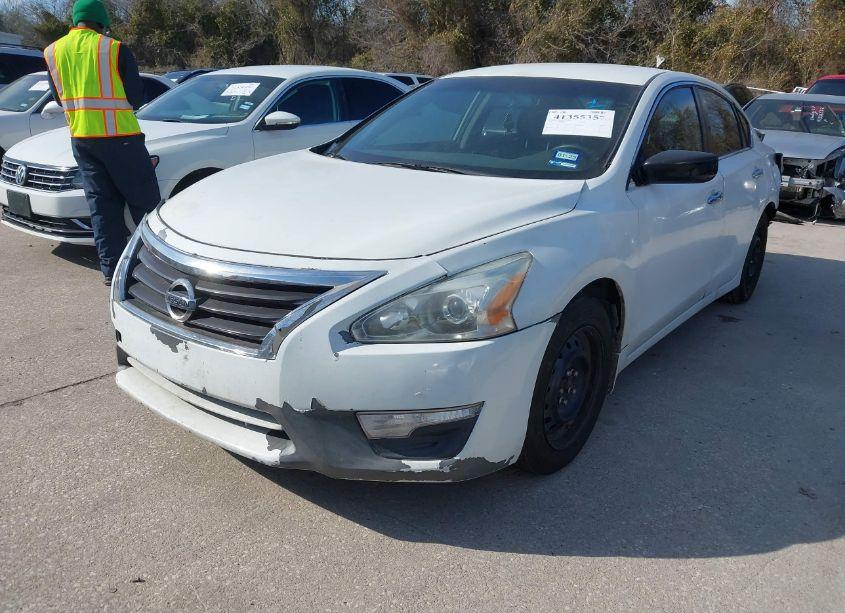 Photo 2 of 2015 Nissan Altima 2.5 S (VIN 1N4AL3AP3FN888771)