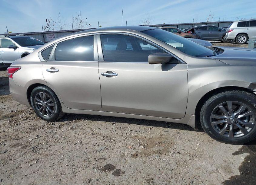 Photo 13 of 2015 Nissan Altima 2.5 S (VIN 1N4AL3AP3FN908520)