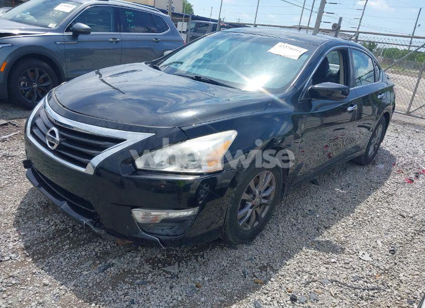 Photo 2 of 2015 Nissan Altima 2.5 S (VIN 1N4AL3AP3FN917153)