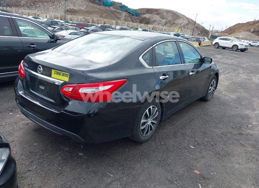 Photo 4 of 2016 Nissan Altima 2.5 S (VIN 1N4AL3AP3GC113982)