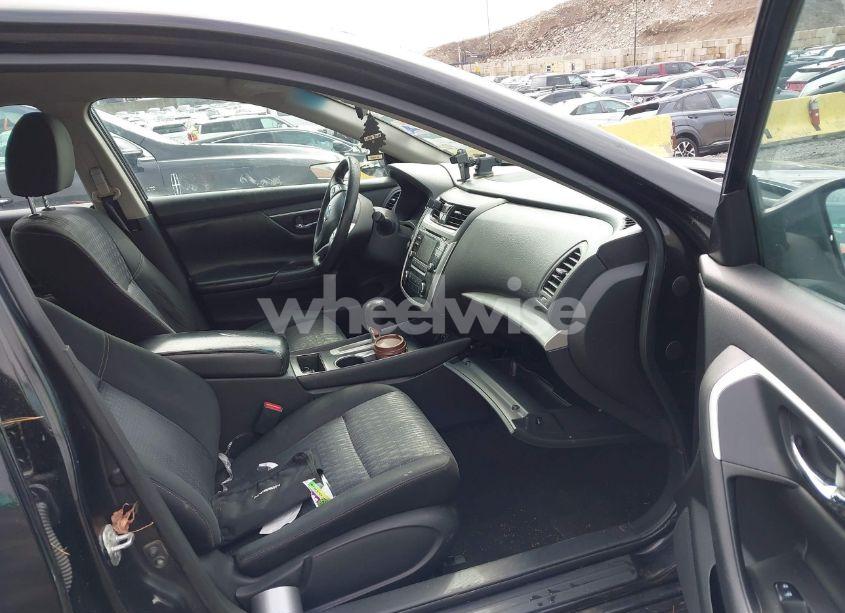 Photo 5 of 2016 Nissan Altima 2.5 S (VIN 1N4AL3AP3GC113982)