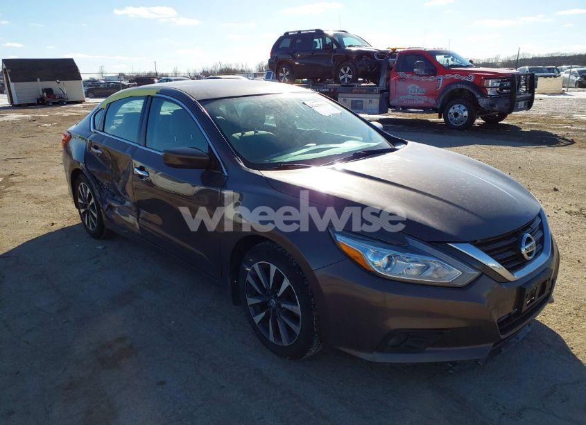 2016 Nissan Altima 2.5 SV (VIN 1N4AL3AP3GC131740) main photo