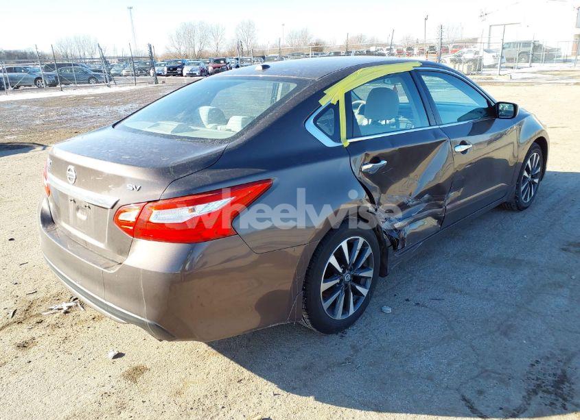 Photo 4 of 2016 Nissan Altima 2.5 SV (VIN 1N4AL3AP3GC131740)