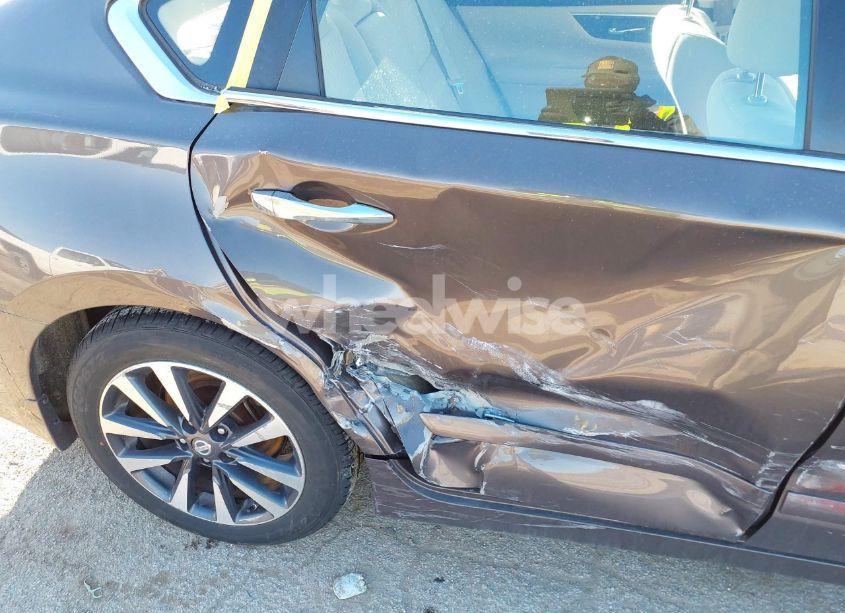 Photo 6 of 2016 Nissan Altima 2.5 SV (VIN 1N4AL3AP3GC131740)