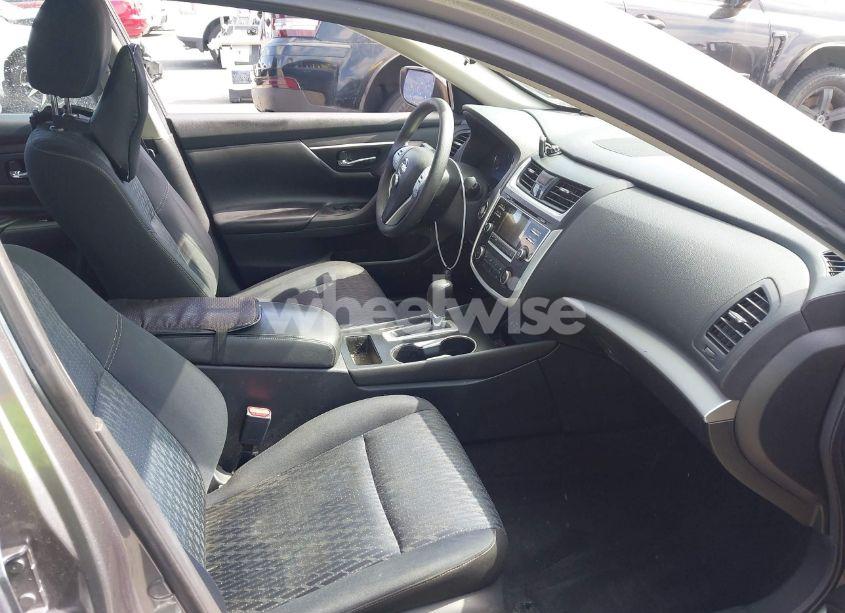 Photo 5 of 2016 Nissan Altima 2.5 S (VIN 1N4AL3AP3GC135545)