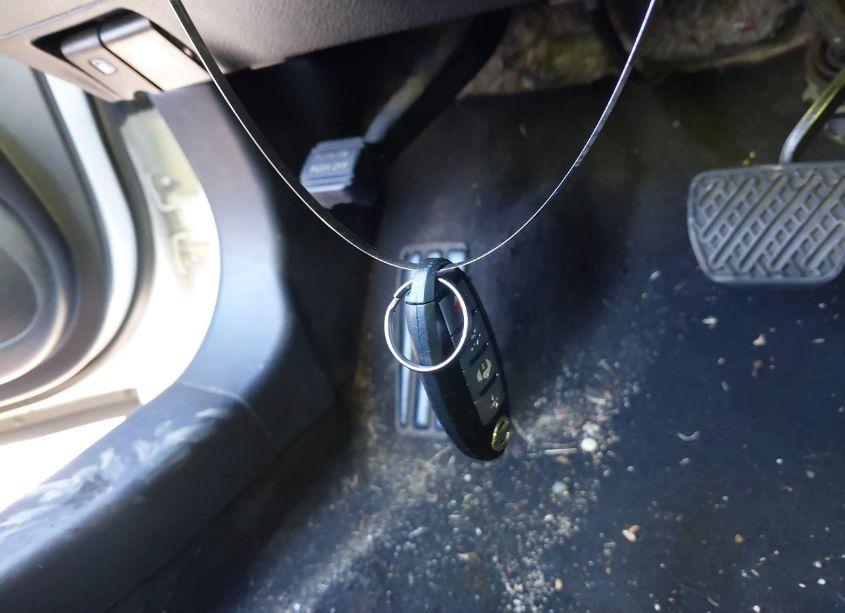 Photo 11 of 2016 Nissan Altima 2.5 SR (VIN 1N4AL3AP3GC140051)