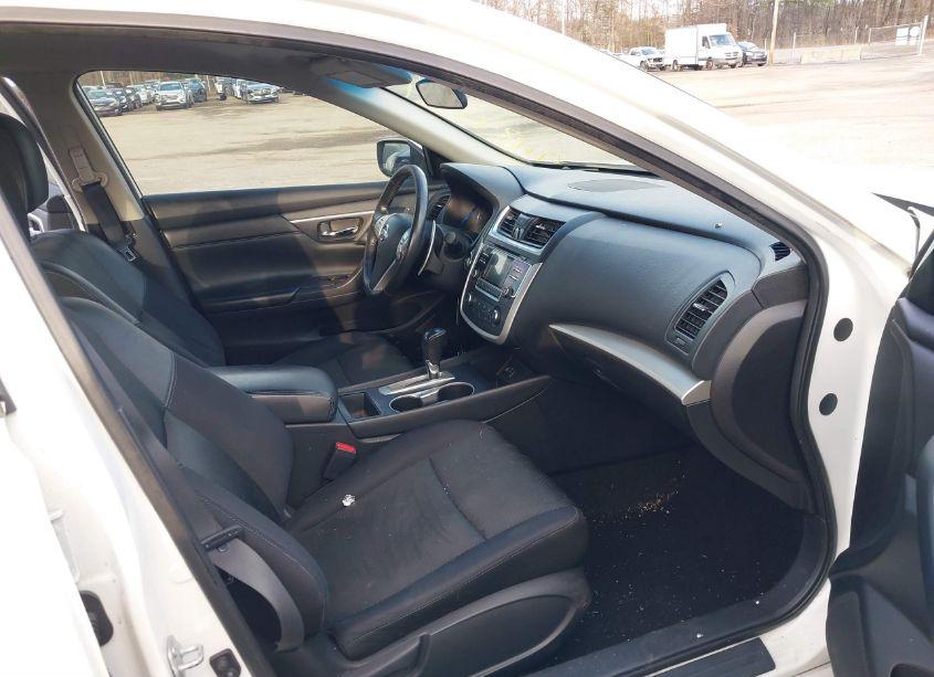 Photo 5 of 2016 Nissan Altima 2.5 SR (VIN 1N4AL3AP3GC140051)