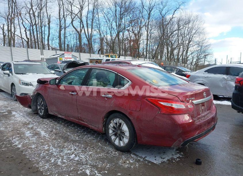 Photo 3 of 2016 Nissan Altima 2.5 SL (VIN 1N4AL3AP3GC147517)