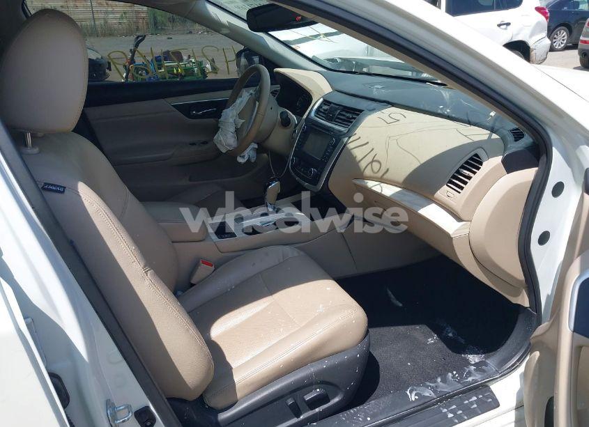 Photo 5 of 2016 Nissan Altima 2.5 SL (VIN 1N4AL3AP3GC150465)