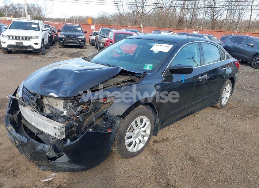 Photo 2 of 2016 Nissan Altima 2.5 S (VIN 1N4AL3AP3GC154614)