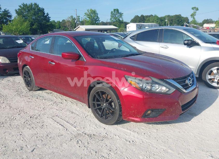 2016 Nissan Altima 2.5 SR (VIN 1N4AL3AP3GC161353) main photo