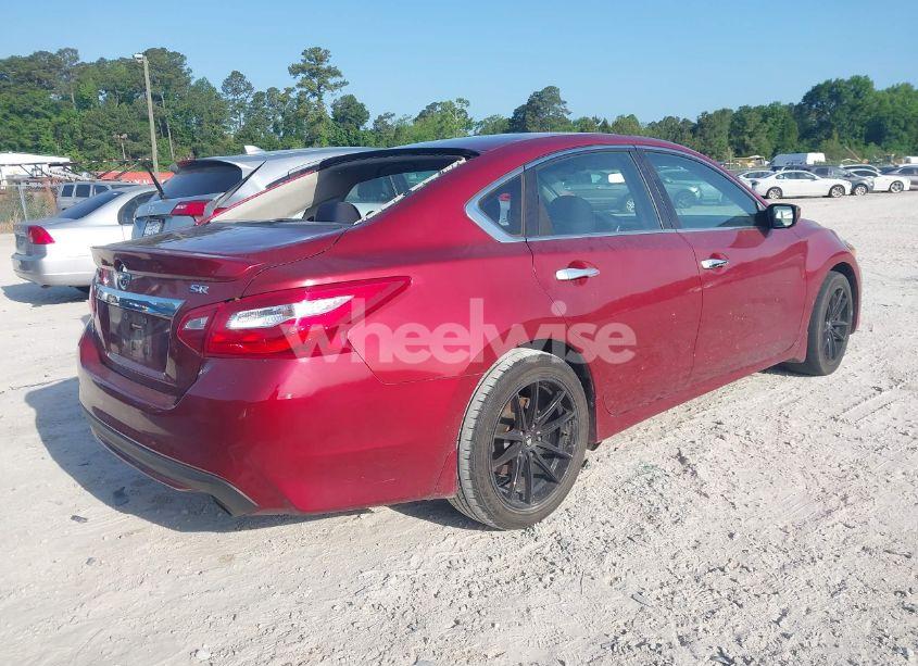 Photo 4 of 2016 Nissan Altima 2.5 SR (VIN 1N4AL3AP3GC161353)