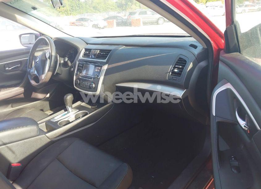 Photo 5 of 2016 Nissan Altima 2.5 SR (VIN 1N4AL3AP3GC161353)