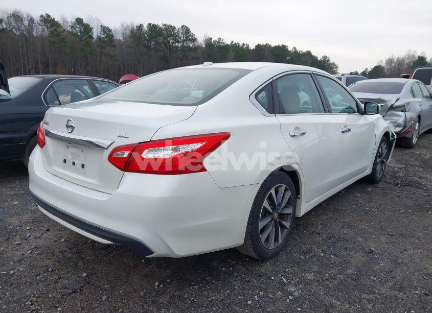 Photo 4 of 2016 Nissan Altima 2.5 SL (VIN 1N4AL3AP3GC165385)