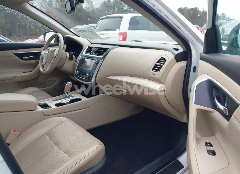 Photo 5 of 2016 Nissan Altima 2.5 SL (VIN 1N4AL3AP3GC165385)