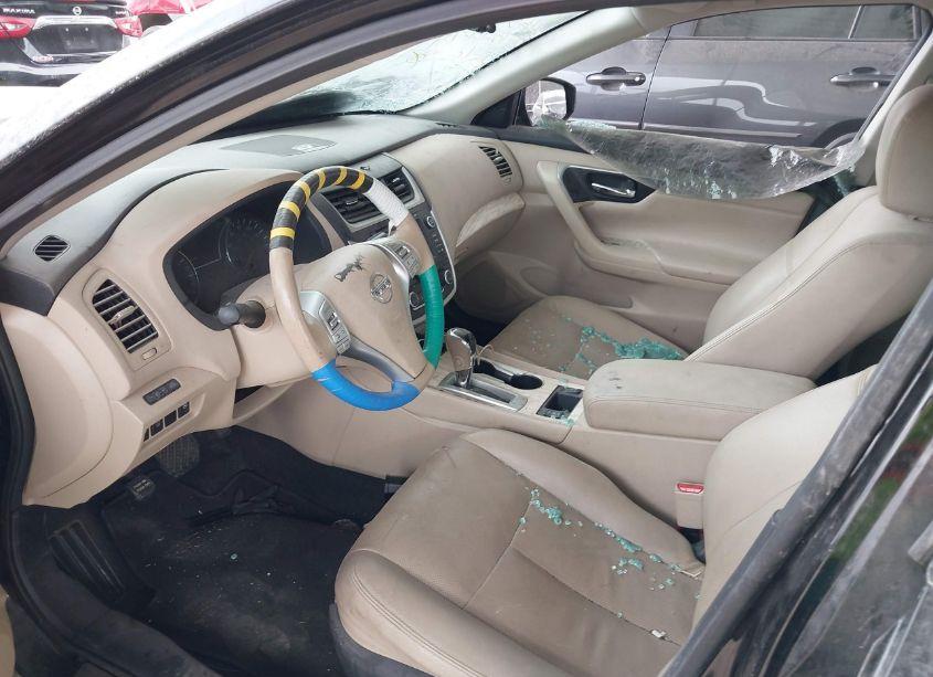 Photo 5 of 2016 Nissan Altima (VIN 1N4AL3AP3GC165838)