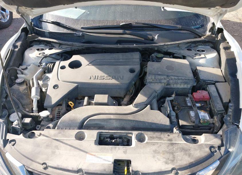 Photo 10 of 2016 Nissan Altima 2.5 SR (VIN 1N4AL3AP3GC184454)