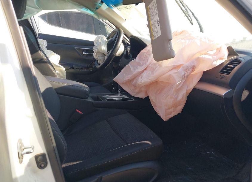 Photo 5 of 2016 Nissan Altima 2.5 S (VIN 1N4AL3AP3GC184471)