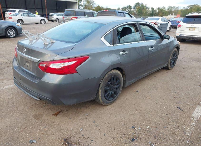 Photo 4 of 2016 Nissan Altima 2.5/2.5 S/2.5 SL/2.5 SR/2.5 SV (VIN 1N4AL3AP3GC187032)