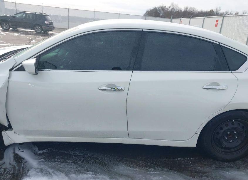 Photo 14 of 2016 Nissan Altima 2.5 SV (VIN 1N4AL3AP3GC204458)