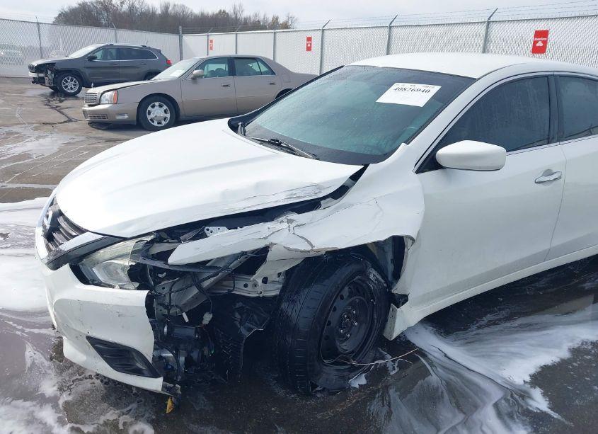 Photo 6 of 2016 Nissan Altima 2.5 SV (VIN 1N4AL3AP3GC204458)