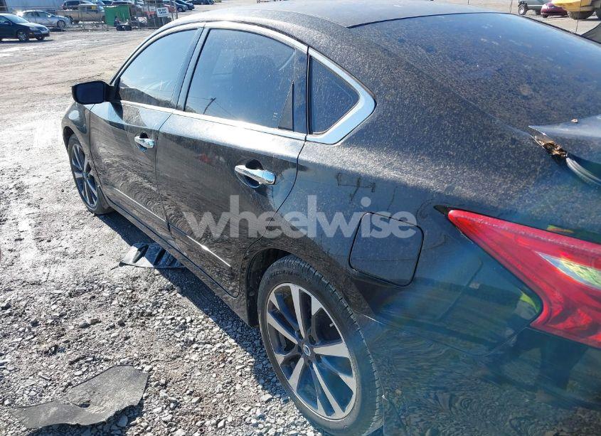 Photo 3 of 2016 Nissan Altima 2.5 SR (VIN 1N4AL3AP3GC205285)