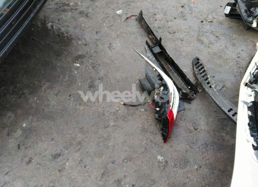 Photo 12 of 2016 Nissan Altima 2.5 SR (VIN 1N4AL3AP3GC211054)