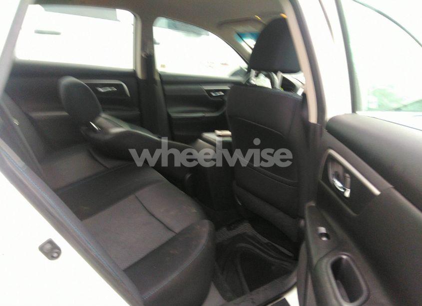 Photo 8 of 2016 Nissan Altima 2.5 SR (VIN 1N4AL3AP3GC211054)