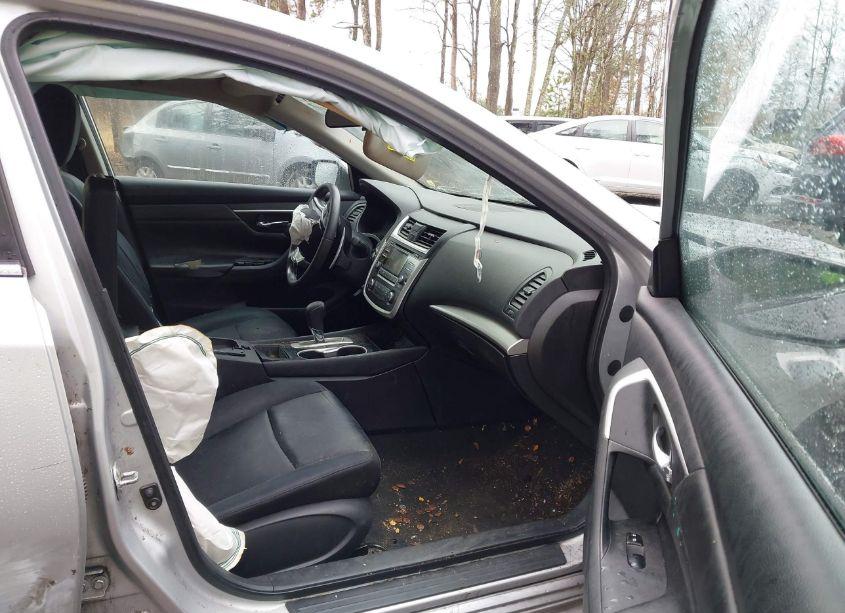 Photo 5 of 2016 Nissan Altima 2.5 SR (VIN 1N4AL3AP3GC220286)