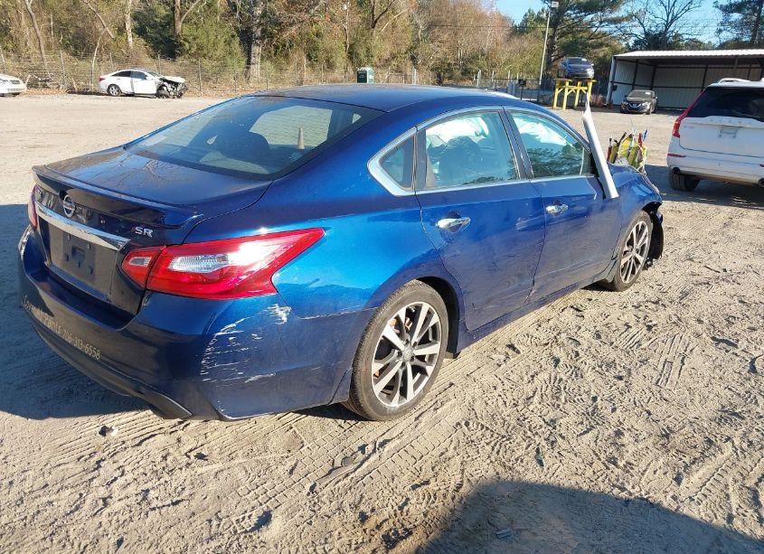 Photo 4 of 2016 Nissan Altima 2.5 SR (VIN 1N4AL3AP3GC222961)