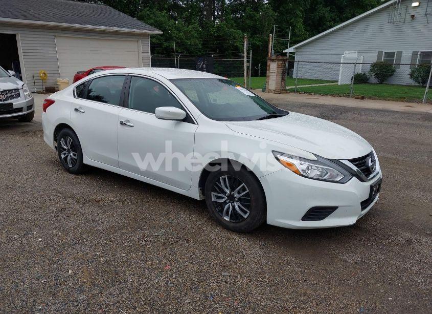 2016 Nissan Altima 2.5/2.5 S/2.5 SL/2.5 SR/2.5 SV (VIN 1N4AL3AP3GC225505) main photo