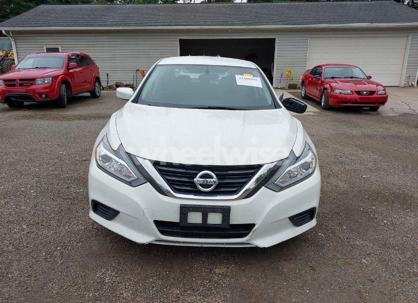 Photo 13 of 2016 Nissan Altima 2.5/2.5 S/2.5 SL/2.5 SR/2.5 SV (VIN 1N4AL3AP3GC225505)