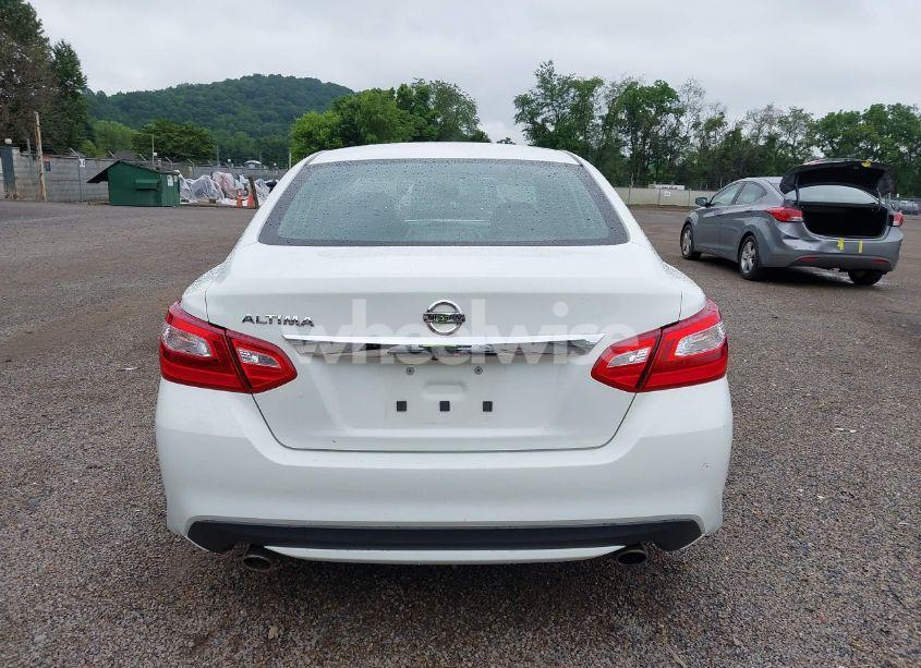 Photo 17 of 2016 Nissan Altima 2.5/2.5 S/2.5 SL/2.5 SR/2.5 SV (VIN 1N4AL3AP3GC225505)