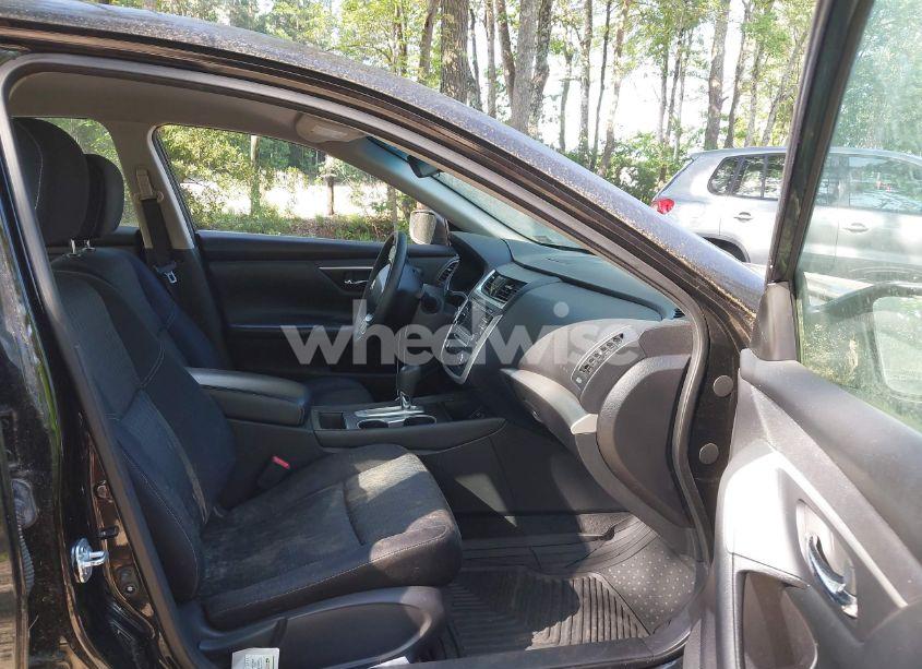 Photo 5 of 2016 Nissan Altima 2.5/2.5 S/2.5 SL/2.5 SR/2.5 SV (VIN 1N4AL3AP3GC235449)