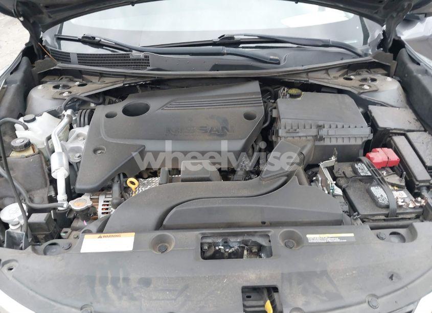 Photo 10 of 2016 Nissan Altima 2.5/S/SV/SL/SR (VIN 1N4AL3AP3GC252008)