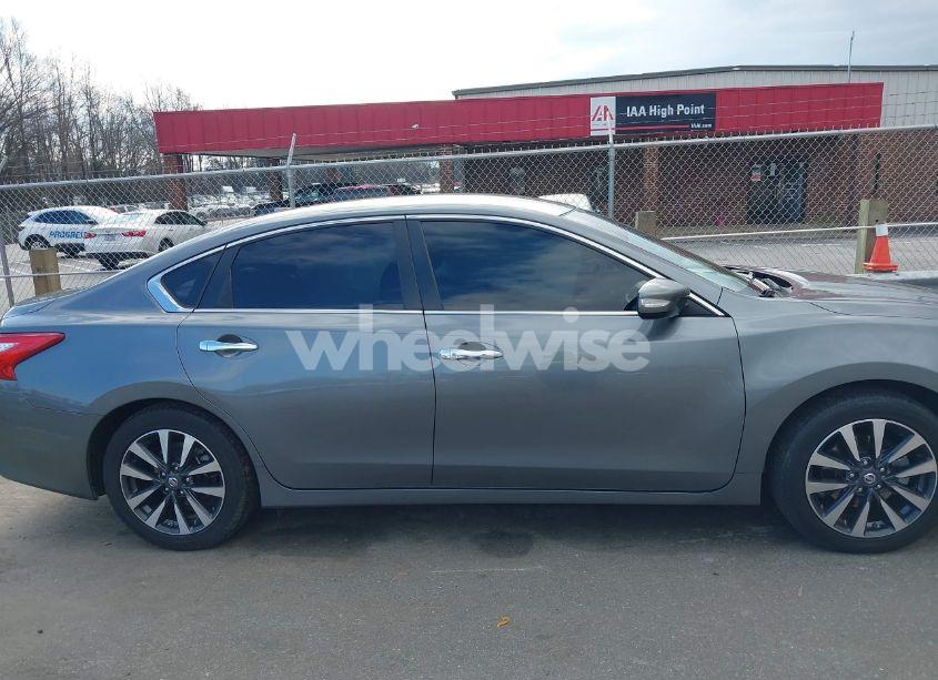 Photo 13 of 2016 Nissan Altima 2.5/S/SV/SL/SR (VIN 1N4AL3AP3GC252008)