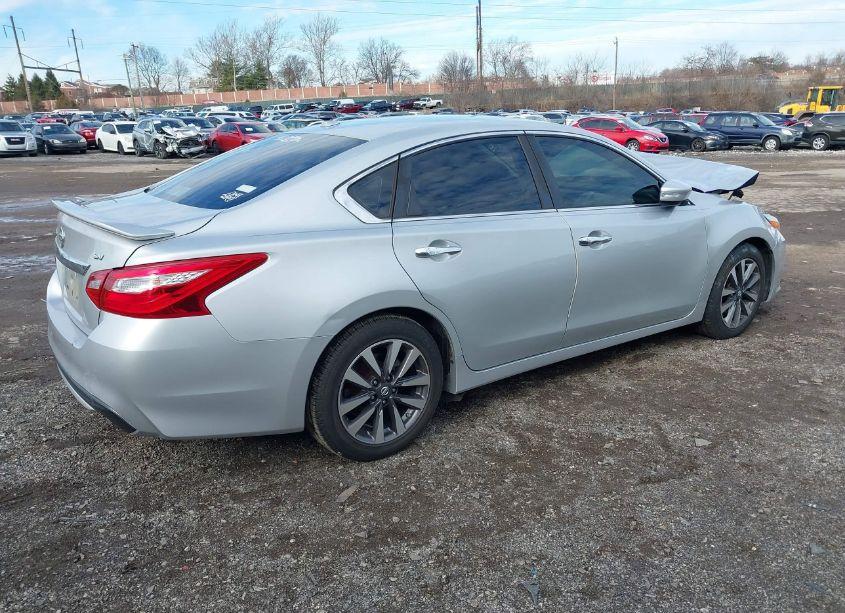 Photo 4 of 2016 Nissan Altima 2.5 SV (VIN 1N4AL3AP3GC262859)