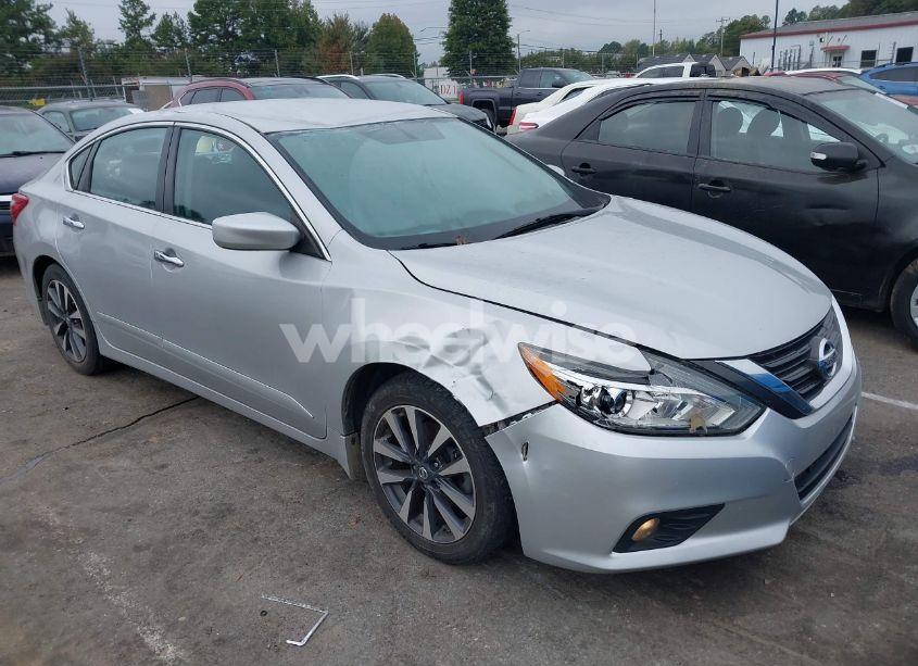 2016 Nissan Altima 2.5 SV (VIN 1N4AL3AP3GC264479) main photo