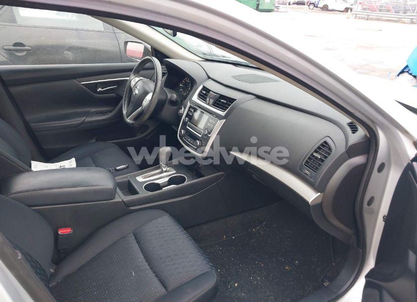 Photo 5 of 2016 Nissan Altima 2.5 SV (VIN 1N4AL3AP3GC264479)