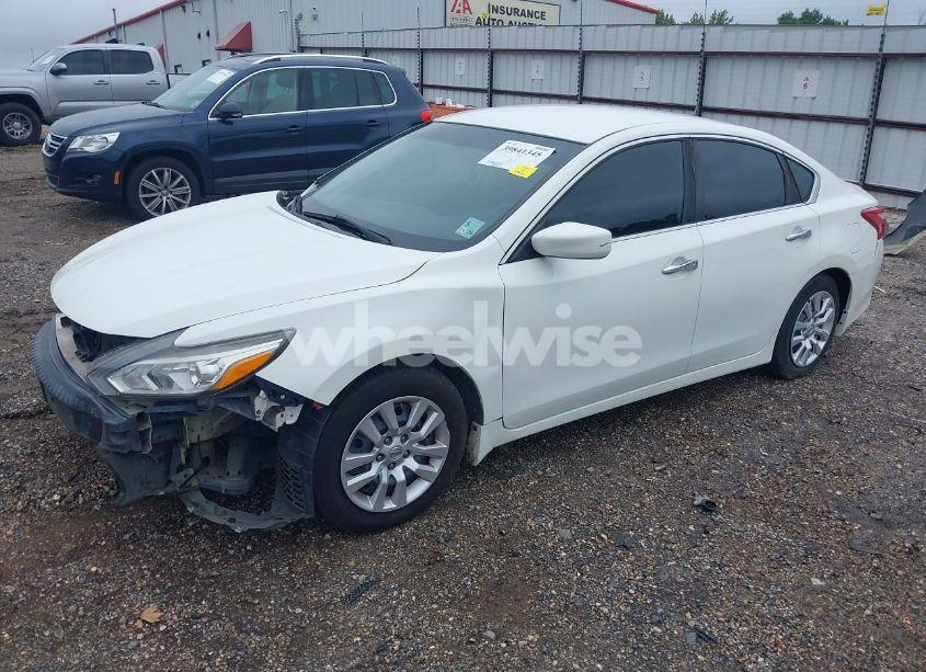 Photo 2 of 2016 Nissan Altima 2.5 S (VIN 1N4AL3AP3GC277782)