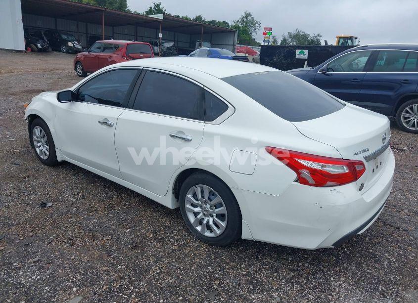 Photo 3 of 2016 Nissan Altima 2.5 S (VIN 1N4AL3AP3GC277782)