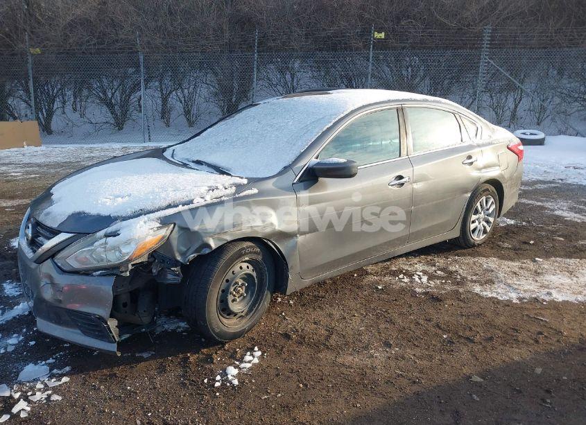 Photo 2 of 2016 Nissan Altima 2.5/2.5 S/2.5 SL/2.5 SR/2.5 SV (VIN 1N4AL3AP3GN310252)