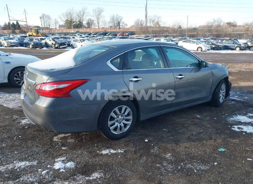 Photo 4 of 2016 Nissan Altima 2.5/2.5 S/2.5 SL/2.5 SR/2.5 SV (VIN 1N4AL3AP3GN310252)