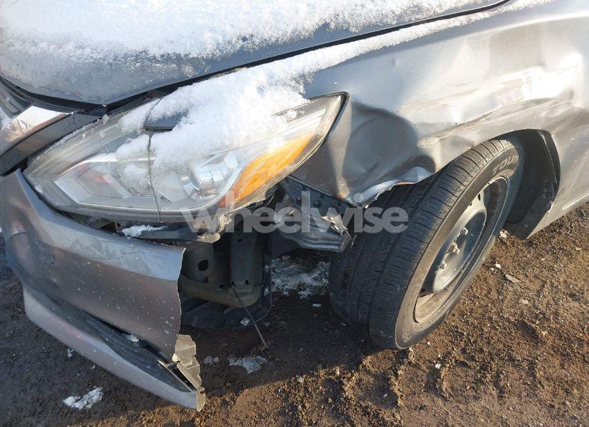 Photo 6 of 2016 Nissan Altima 2.5/2.5 S/2.5 SL/2.5 SR/2.5 SV (VIN 1N4AL3AP3GN310252)