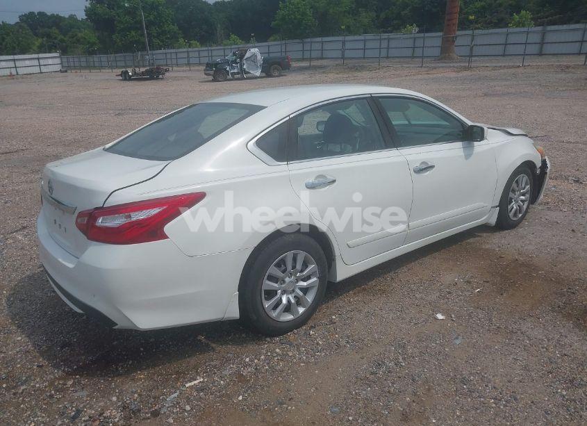 Photo 4 of 2016 Nissan Altima 2.5 S (VIN 1N4AL3AP3GN316746)