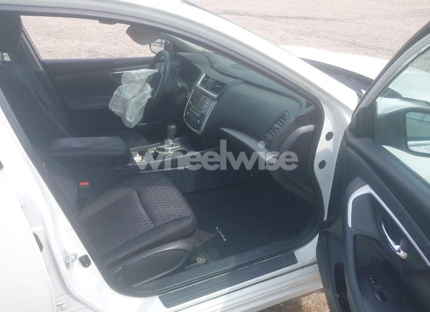 Photo 5 of 2016 Nissan Altima 2.5 S (VIN 1N4AL3AP3GN316746)