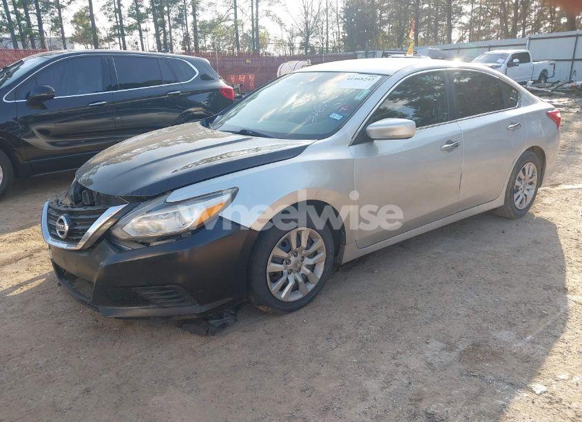 Photo 2 of 2016 Nissan Altima 2.5/2.5 S/2.5 SL/2.5 SR/2.5 SV (VIN 1N4AL3AP3GN318562)