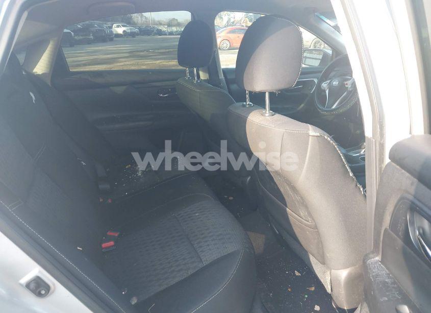 Photo 8 of 2016 Nissan Altima 2.5/2.5 S/2.5 SL/2.5 SR/2.5 SV (VIN 1N4AL3AP3GN318562)