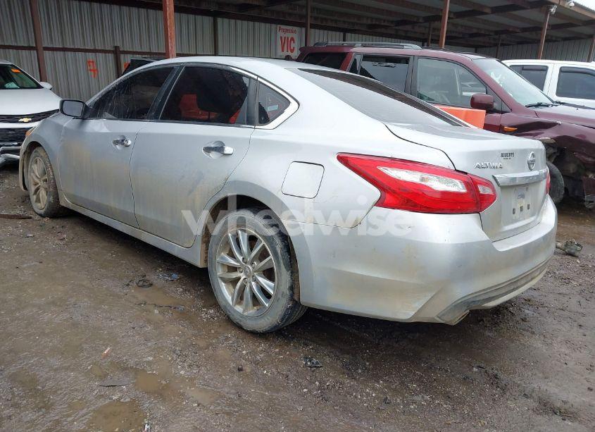 Photo 3 of 2016 Nissan Altima 2.5/2.5 S/2.5 SL/2.5 SR/2.5 SV (VIN 1N4AL3AP3GN326743)