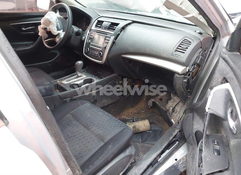 Photo 5 of 2016 Nissan Altima 2.5/2.5 S/2.5 SL/2.5 SR/2.5 SV (VIN 1N4AL3AP3GN326743)